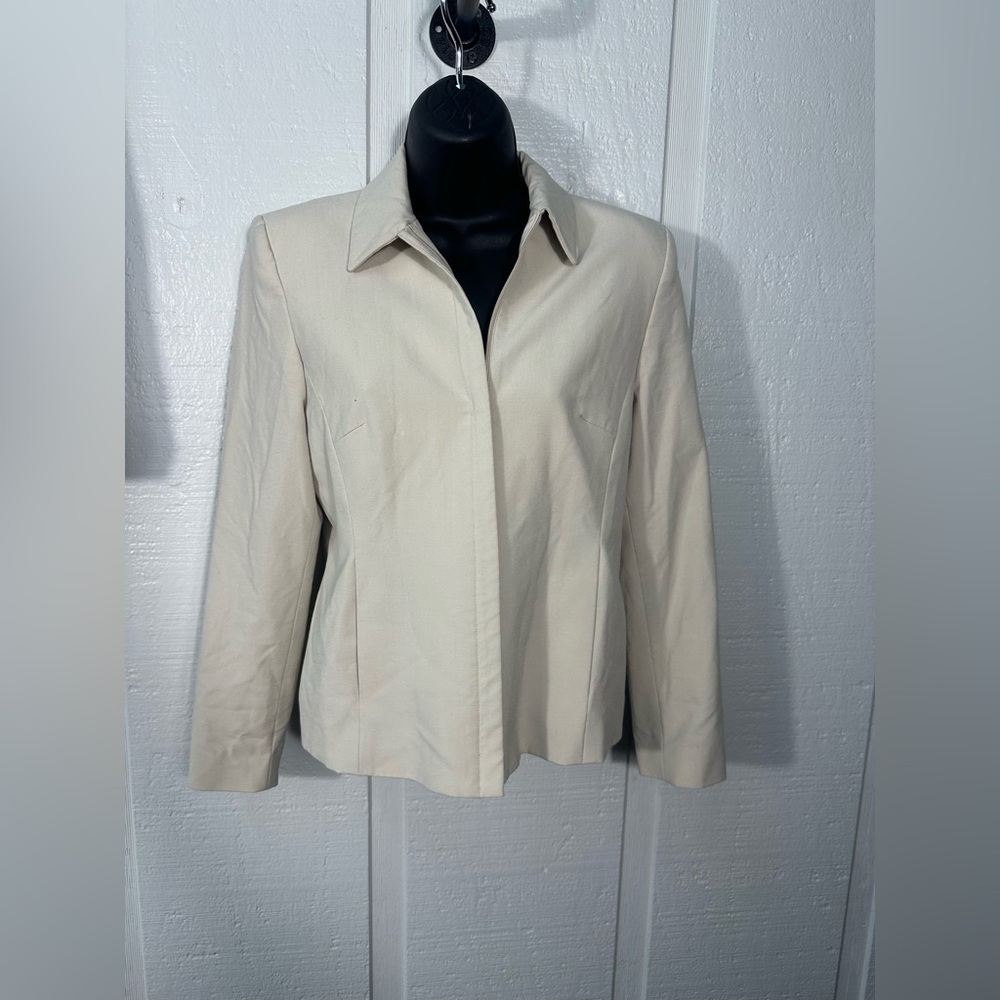 Kate Hill Petites Tan Zip Front Blazer Size 2P EUC